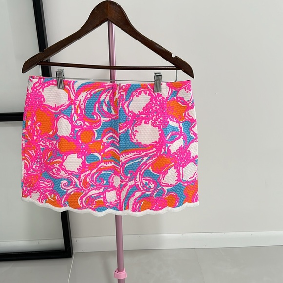 Lilly Pulitzer bright and happy colors SKORT  zipper back never worn w/tags - Picture 2 of 6